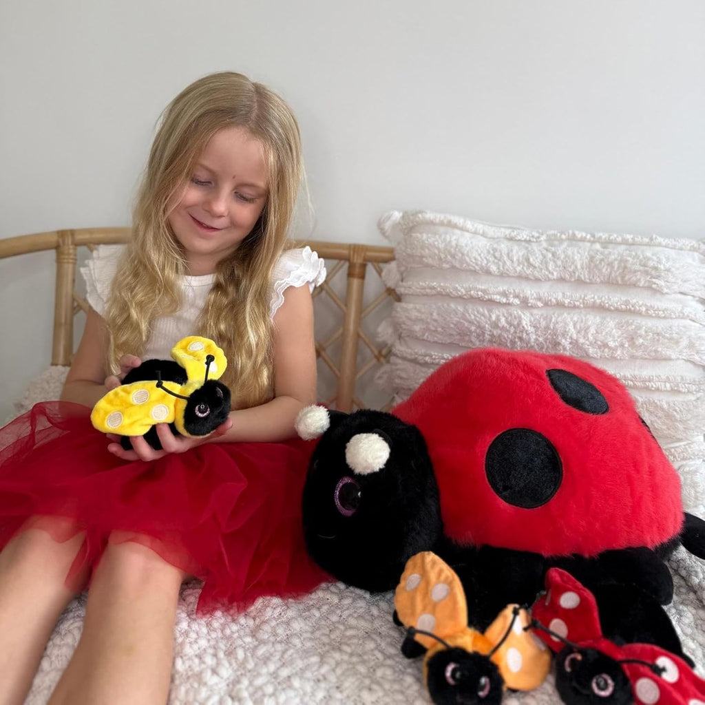 4 Pcs Ladybug Stuffed Animal - Kawaii Mother Ladybird Plush Toys Pillow with 3 Small Baby Lady Beetle Plushie - Gift for Insect Lover - Decorations, Party Favor, Baby Shower - Glow-in-Dark Design